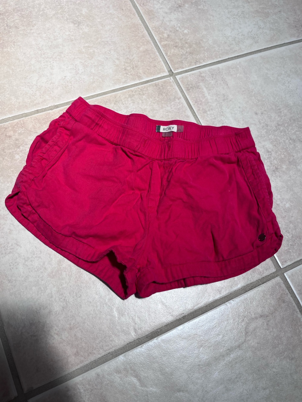 Roxy Women's Bright red shorts